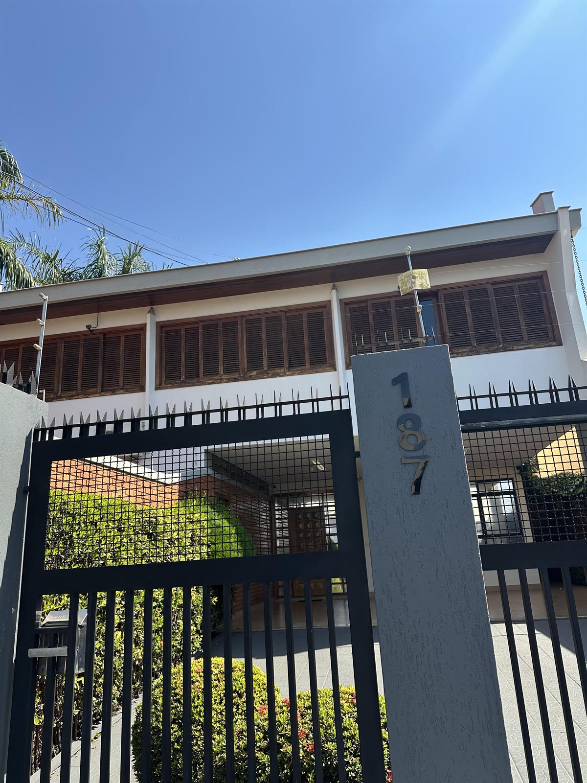 Fachada da Lidere, na Rua Nevada, 187 · Londrina/PR